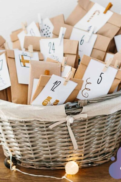 Advent calendar filler ideas without candy - small gifts and toys for self-filled calendars